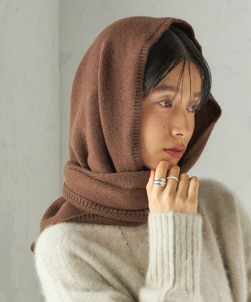 SHIPS（シップス）の「マルチウェイ 三角 ストール（ストール/ショール・レディース・グレー/ブラウン/レッド・ONE SIZE）」の16枚目の写真