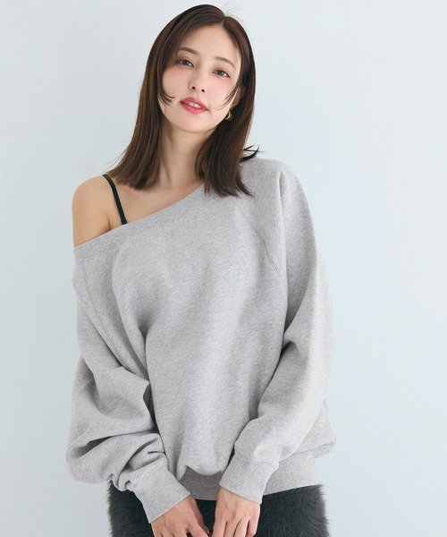 coca(coca)(コカ)の「裏起毛 オフショルダースウェット(スウェット・レディース・チャコール/グレー・L/M)」の17枚目の写真