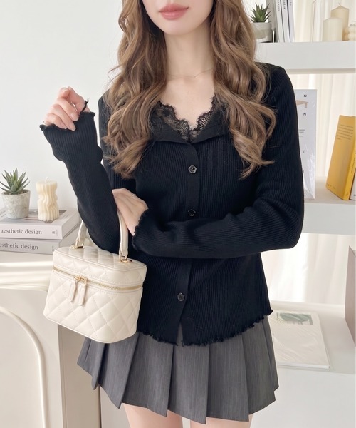 Ada.(エイダ)の「レース レイヤード風 スカラップ カーデ(カーディガン/ボレロ・レディース・ブラック/オフホワイト/グレー/ベージュ/ブラウン/ボルドー・FREE)」の2枚目の写真