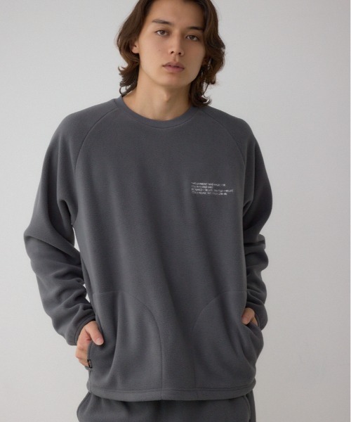 AZUL by moussy（アズールバイマウジー）の「SHELTECH マイクロフリースクルー（スウェット・メンズ・グレー/ブラック系その他/ブラック・LARGE/MEDIUM/SMALL）」の3枚目の写真