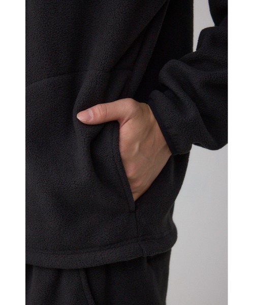AZUL by moussy（アズールバイマウジー）の「SHELTECH マイクロフリースクルー（スウェット・メンズ・グレー/ブラック系その他/ブラック・LARGE/MEDIUM/SMALL）」の20枚目の写真