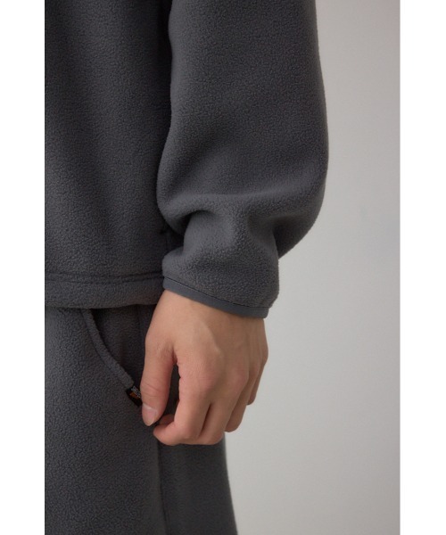 AZUL by moussy（アズールバイマウジー）の「SHELTECH マイクロフリースクルー（スウェット・メンズ・グレー/ブラック系その他/ブラック・LARGE/MEDIUM/SMALL）」の7枚目の写真