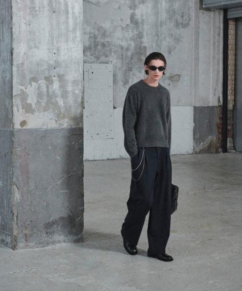 GLW(ジーエルダブリュ)の「ヘアリークロップニットチャコール(ニット/セーター・レディース・その他・MEDIUM/LARGE/SMALL)」の9枚目の写真