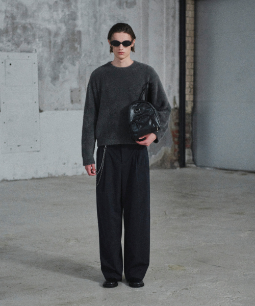GLW(ジーエルダブリュ)の「ヘアリークロップニットチャコール(ニット/セーター・レディース・その他・MEDIUM/LARGE/SMALL)」の2枚目の写真