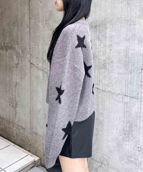 INGNI(イング)の「星柄ループジャガードニット(ニット/セーター・レディース・チャコールグレー×ブラック/ワイン系2/ブラック×ホワイト・M)」の9枚目の写真