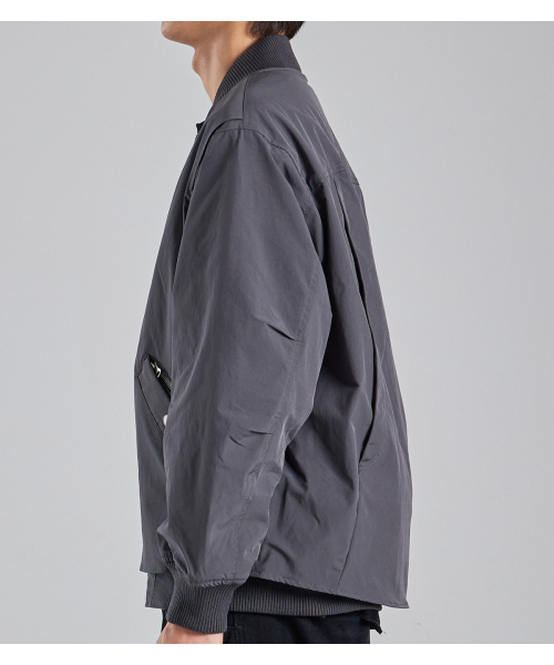 BUTTON SEOUL(ボタンソウル)の「ミニマル斜めポケットブルゾンジップアップジャケット(グレー)(ブルゾン・メンズ・その他・MEDIUM/LARGE/X-LARGE)」の7枚目の写真