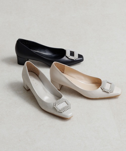 HIMIKO(ヒミコ)の「【HIMIKO】【撥水】4cmヒールパールビジューパンプス/661113(パンプス・レディース・ベージュ/シルバー/ブラック・22.0cm/22.5cm/23.0cm/23.5cm/24.0cm/24.5cm/25.0cm/25.5cm)」の4枚目の写真