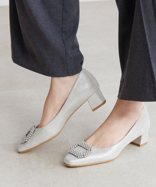 HIMIKO(ヒミコ)の「【HIMIKO】【撥水】4cmヒールパールビジューパンプス/661113(パンプス・レディース・ベージュ/シルバー/ブラック・22.0cm/22.5cm/23.0cm/23.5cm/24.0cm/24.5cm/25.0cm/25.5cm)」の17枚目の写真