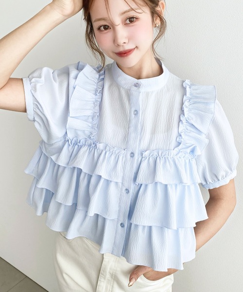 moment+(モーメントプラス)の「クレーププリーツ半袖フリルビスチェ風ブラウス(シャツ/ブラウス・レディース・オフホワイト/サックスブルー/ブラック・M)」の3枚目の写真