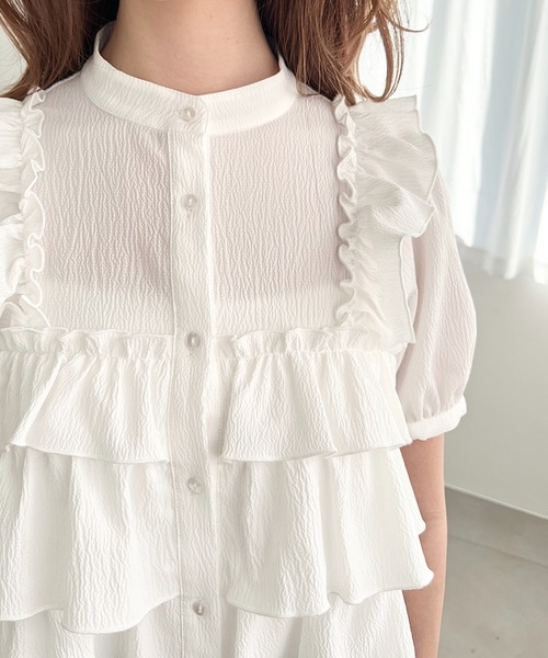 moment+(モーメントプラス)の「クレーププリーツ半袖フリルビスチェ風ブラウス(シャツ/ブラウス・レディース・オフホワイト/サックスブルー/ブラック・M)」の10枚目の写真