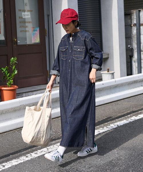 FREAK'S STORE(フリークスストア)の「SOMETHING × FREAK'S STORE/サムシング 別注 DENIM SHIRTS ONE PIECE/デニム シャツ ワンピース(シャツワンピース・レディース・ネイビー/サックスブルー・SMALL/MEDIUM)」の4枚目の写真