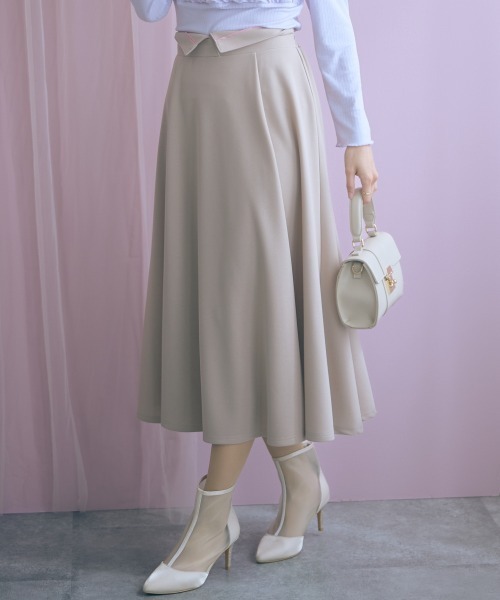 marun(マルン)の「<大きいサイズ>ミディ丈ハイウエストスカート marun(スカート・レディース・ブラック/グレイッシュベージュ・L/LL/3L/4L/5L)」の19枚目の写真