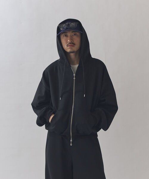 Lui's（ルイス）の「リラックス フードジップブルゾン（パーカー