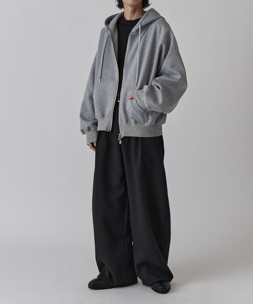 Lui's（ルイス）の「リラックス フードジップブルゾン（パーカー