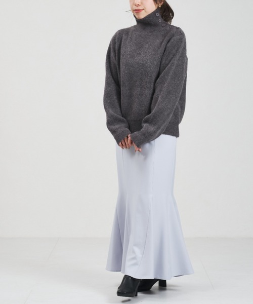 31 Sons de mode（トランテアン　ソン　ドゥ　モード）の「2025秋冬新作 一部店舗限定 サイドボタンハイネックニット（ニット/セーター・レディース・グレー/ホワイト・ﾌﾘ-）」の14枚目の写真