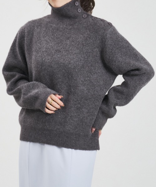 31 Sons de mode（トランテアン　ソン　ドゥ　モード）の「2025秋冬新作 一部店舗限定 サイドボタンハイネックニット（ニット/セーター・レディース・グレー/ホワイト・ﾌﾘ-）」の13枚目の写真