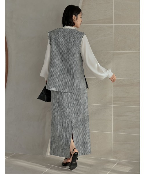 Re:EDIT（リエディ）の「[大きいサイズ有]モノトーンツイードVネックベスト（ベスト・レディース・ブラック/アイボリー・MEDIUM/LARGE/X-LARGE）」の10枚目の写真