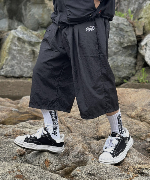 PEACEOFMIND(ピースオブマインド)の「ナイロンツーピンタックバミューダパンツ(ブラック)(その他パンツ・メンズ・その他・X-LARGE/MEDIUM/LARGE)」の1枚目の写真