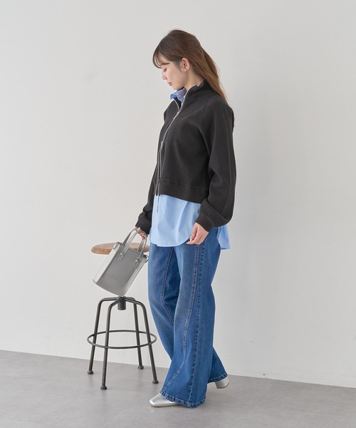 earth music&ecology（アースミュージックアンドエコロジー）の「【2026SS】切り替えフレアデニムパンツ（デニムパンツ・レディース・ライトインディゴブルー/インディゴブルー・S/M）」の6枚目の写真