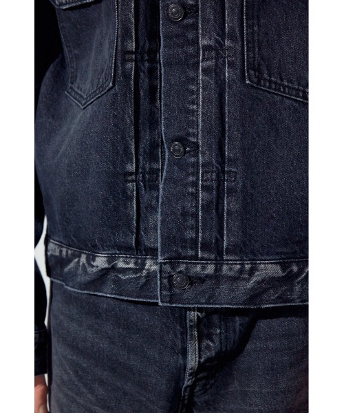 AZUL by moussy（アズールバイマウジー）の「セカンドタイプデニムジャケット（デニムジャケット・メンズ・ブラック/ブルー/ワンウォッシュ・LARGE/MEDIUM/SMALL）」の15枚目の写真