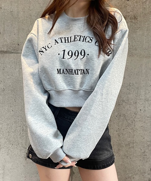 ROGER AND RAW（ロジャーアンドロウ）の「ショート丈ロゴ刺繍スウェットトップス（Tシャツ/カットソー・レディース・ホワイト/ブラック/ネイビー/グレー・FREE）」の2枚目の写真