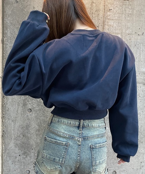 ROGER AND RAW（ロジャーアンドロウ）の「ショート丈ロゴ刺繍スウェットトップス（Tシャツ/カットソー・レディース・ホワイト/ブラック/ネイビー/グレー・FREE）」の17枚目の写真