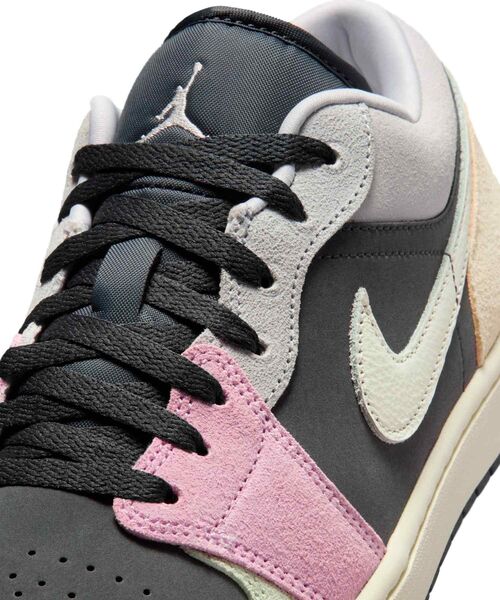 JORDAN BRAND(ジョーダンブランド)の「エア ジョーダン 1 LOW SE メンズシューズ / Air Jordan 1 Low SE Men's Shoes IB7109-004 Anthracite(スニーカー・メンズ・スミクロ・28.5/29/29.5/30/25/26/27/28/25.5/26.5/27.5)」の7枚目の写真
