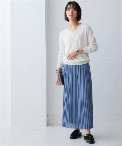 nissen(ニッセン)の「洗えるUVカット綿100%Vネックニット<大きいサイズ有>(ニット/セーター・レディース・オフホワイト/ブラック/グレー/チャコールグレー・LL/L/M/S)」の6枚目の写真