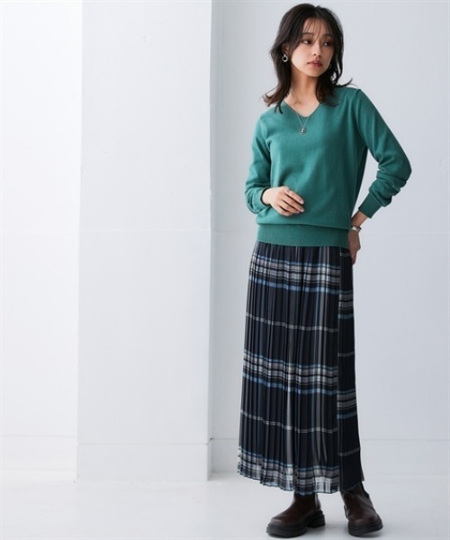 nissen(ニッセン)の「洗えるUVカット綿100%Vネックニット<大きいサイズ有>(ニット/セーター・レディース・オフホワイト/ブラック/グレー/チャコールグレー・LL/L/M/S)」の16枚目の写真