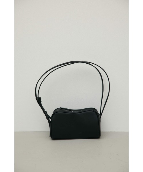 STYLEMIXER（スタイルミキサー）の「【大人気】Wストラップカーブバッグ（ショルダーバッグ・レディース・キャメル/ブラック/ブラウン/アイボリー・FREE）」の11枚目の写真