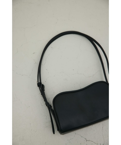 STYLEMIXER（スタイルミキサー）の「【大人気】Wストラップカーブバッグ（ショルダーバッグ・レディース・キャメル/ブラック/ブラウン/アイボリー・FREE）」の15枚目の写真