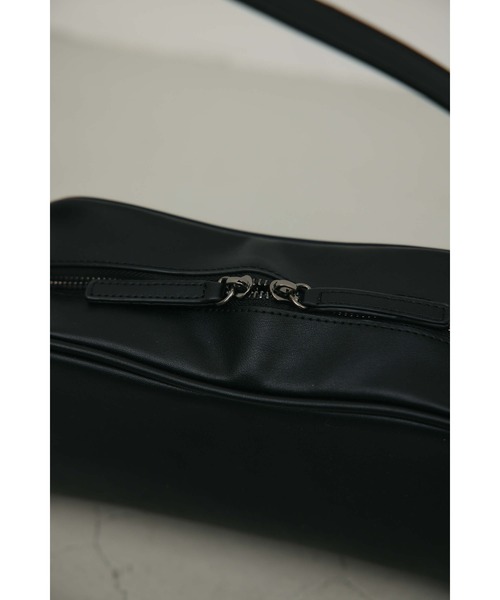 STYLEMIXER（スタイルミキサー）の「【大人気】Wストラップカーブバッグ（ショルダーバッグ・レディース・キャメル/ブラック/ブラウン/アイボリー・FREE）」の19枚目の写真