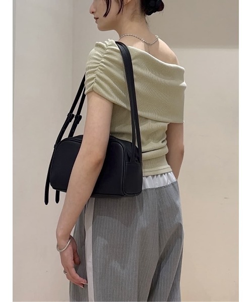 STYLEMIXER(スタイルミキサー)の「【ベストセラー・新色追加】Wストラップカーブバッグ(ショルダーバッグ・レディース・キャメル/ブラック/ブラウン/アイボリー・FREE)」の12枚目の写真