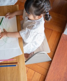 MKD.ZAKKA（エムケーディーザッカ）の「コドモフミダイ（家具）」