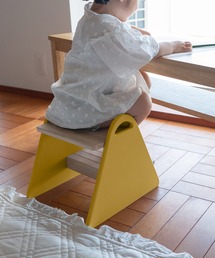 MKD.ZAKKA（エムケーディーザッカ）の「コドモフミダイ（家具）」