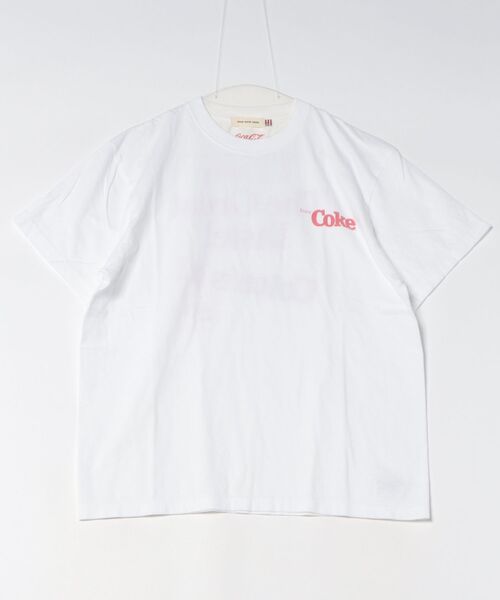 JUGLANS(ユグランス)の「【GOOD ROCK SPEED】 COCA-COLA Tshirts 26CCL003W / コカ・コーラ コラボ 半袖Tシャツ(Tシャツ/カットソー・メンズ・ホワイト・L/XL/M)」の1枚目の写真