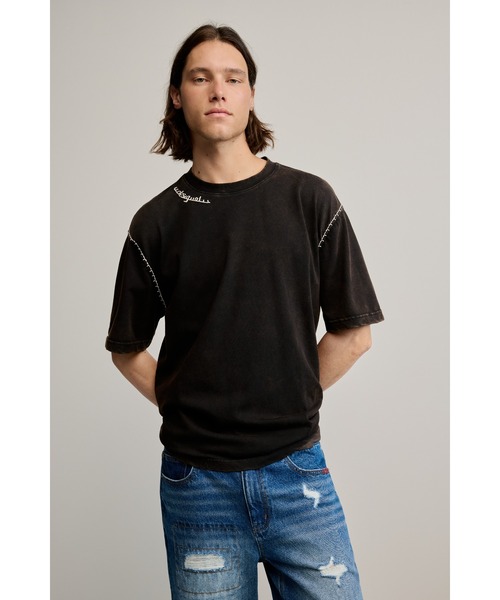 Desigual(デシグアル)の「コントラストステッチ 半袖Tシャツ(Tシャツ/カットソー・メンズ・ブラック・L/M/S/XL)」の4枚目の写真
