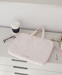 Maison de FLEUR（メゾンドフルール）の「リボン柄キルティングPCケース（PC・タブレットケース）」