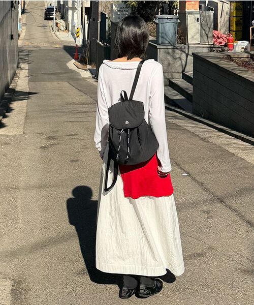 DIAGONAL(ダイアゴナル)の「DIAGONAL BUTTON SLIT TOP (3color)(Tシャツ/カットソー・レディース・ブラック/ライトグレー/レッド・FREE)」の21枚目の写真