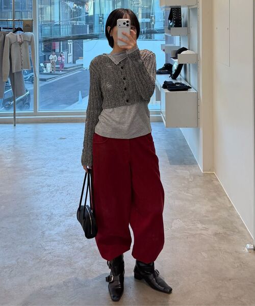 DIAGONAL(ダイアゴナル)の「DIAGONAL BUTTON SLIT TOP (3color)(Tシャツ/カットソー・レディース・ブラック/ライトグレー/レッド・FREE)」の19枚目の写真