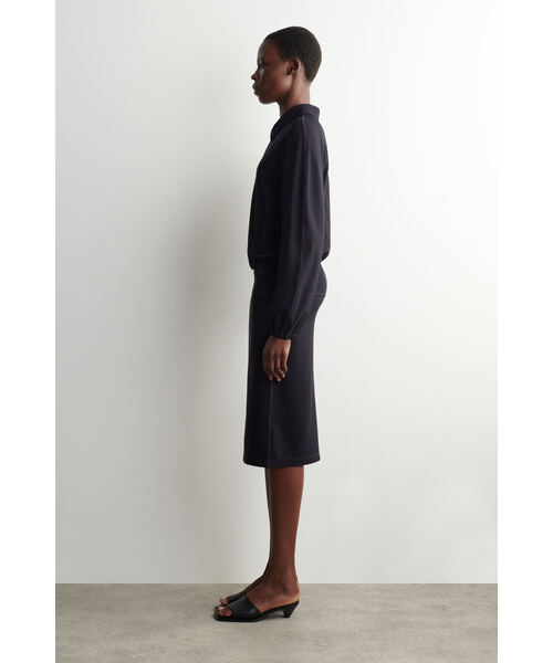 COS（コス）の「ジップアップ ブルゾン ジャケット（その他アウター・レディース・ネイビー・XL/XS/S/M/L）」の5枚目の写真