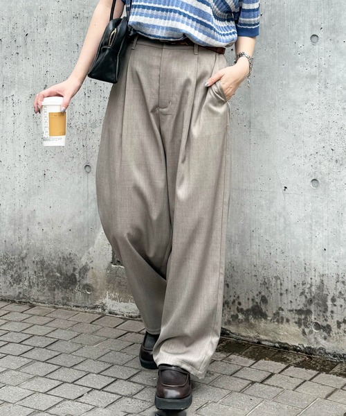 DOUBLE NAME(ダブルネーム)の「配色ステッチ裾ドロストパンツ(その他パンツ・レディース・グレー/オフホワイト/ブラック・FREE)」の3枚目の写真