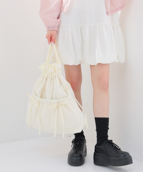 Honeys（ハニーズ）の「リボン付ナップサック（バックパック/リュック・レディース・ホワイト系その他/ピンク/サックスブルー/ブラック/ブラック系その他・FREE）」の9枚目の写真