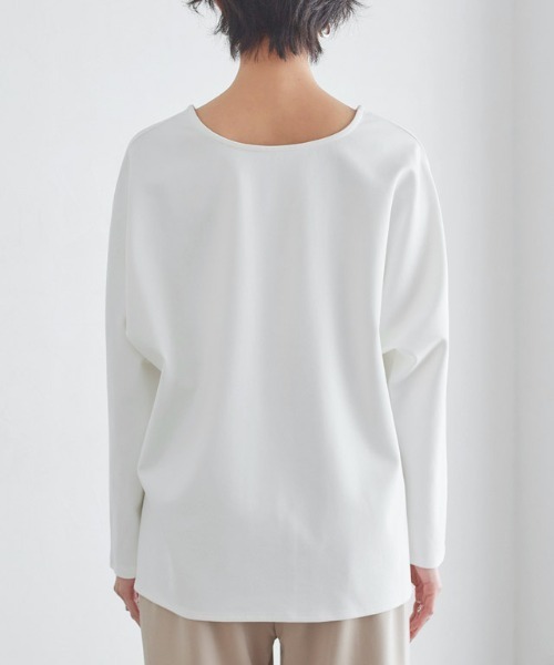 RASW（ラス）の「[RASW]2wayハイストレッチ多機能ドルマントップス（Tシャツ/カットソー・レディース・オフホワイト/ブラック・M/L）」の3枚目の写真