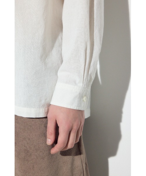 AZUL by moussy(アズールバイマウジー)の「フレンチリネンCOOLMAXスキッパーシャツ(シャツ/ブラウス・メンズ・ブラック/カーキ/ホワイト・MEDIUM/LARGE)」の7枚目の写真