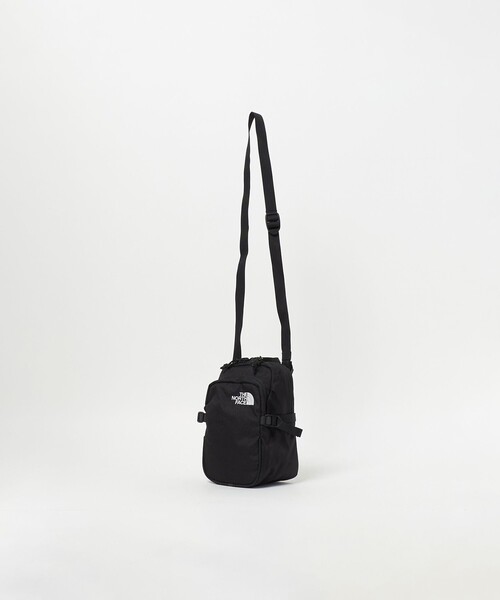 THE NORTH FACE(ザノースフェイス)の「<THE NORTH FACE>ボルダー ミニ ショルダーバッグ(ショルダーバッグ・メンズ・ブラック/ナチュラル・FREE)」の7枚目の写真