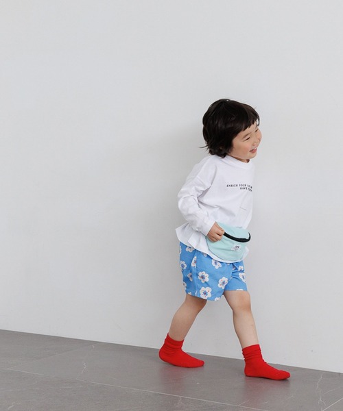 LOWRYS FARM（ローリーズファーム）の「ロゴフォトロンＴ　656104（Tシャツ/カットソー・キッズ・チャコールグレー/オフホワイト/アイボリー/ピンクベージュ・130cm/110cm/140cm/150cm/120cm）」の7枚目の写真