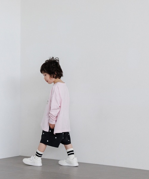 LOWRYS FARM（ローリーズファーム）の「ロゴフォトロンＴ　656104（Tシャツ/カットソー・キッズ・チャコールグレー/オフホワイト/アイボリー/ピンクベージュ・130cm/110cm/140cm/150cm/120cm）」の13枚目の写真