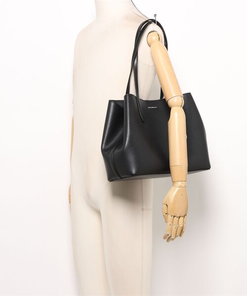 MICHAEL KORS(マイケルコース)の「AVALON MD CONV TOTE Tote(トートバッグ・レディース・ブラック・FREE)」の5枚目の写真