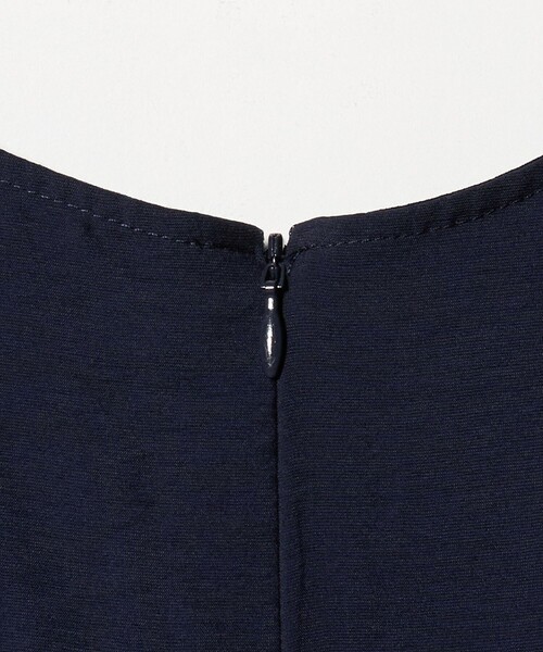 A DAY IN THE LIFE UNITED ARROWS(アデイインザライフユナイテッドアローズ)の「グログラン ギャザーワンピース <A DAY IN THE LIFE>(ワンピース・レディース・グレー系/ブラック/ネイビー・FREE)」の8枚目の写真